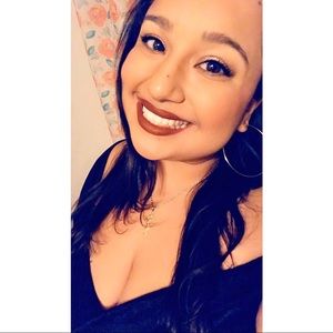 Meet your Posher, Evelina